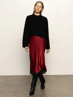 SLIP SKIRT W/LACE